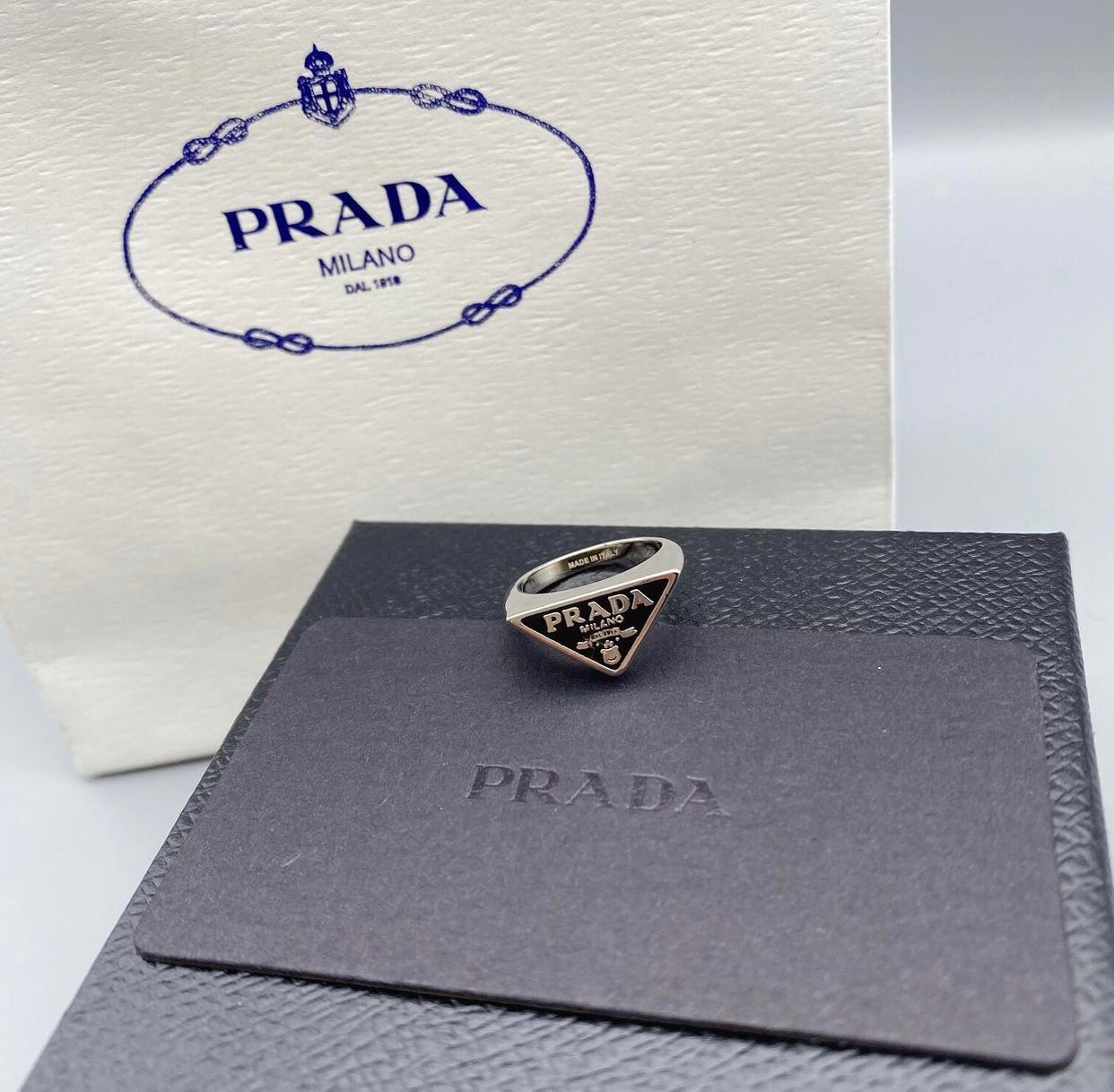 Logo Ring