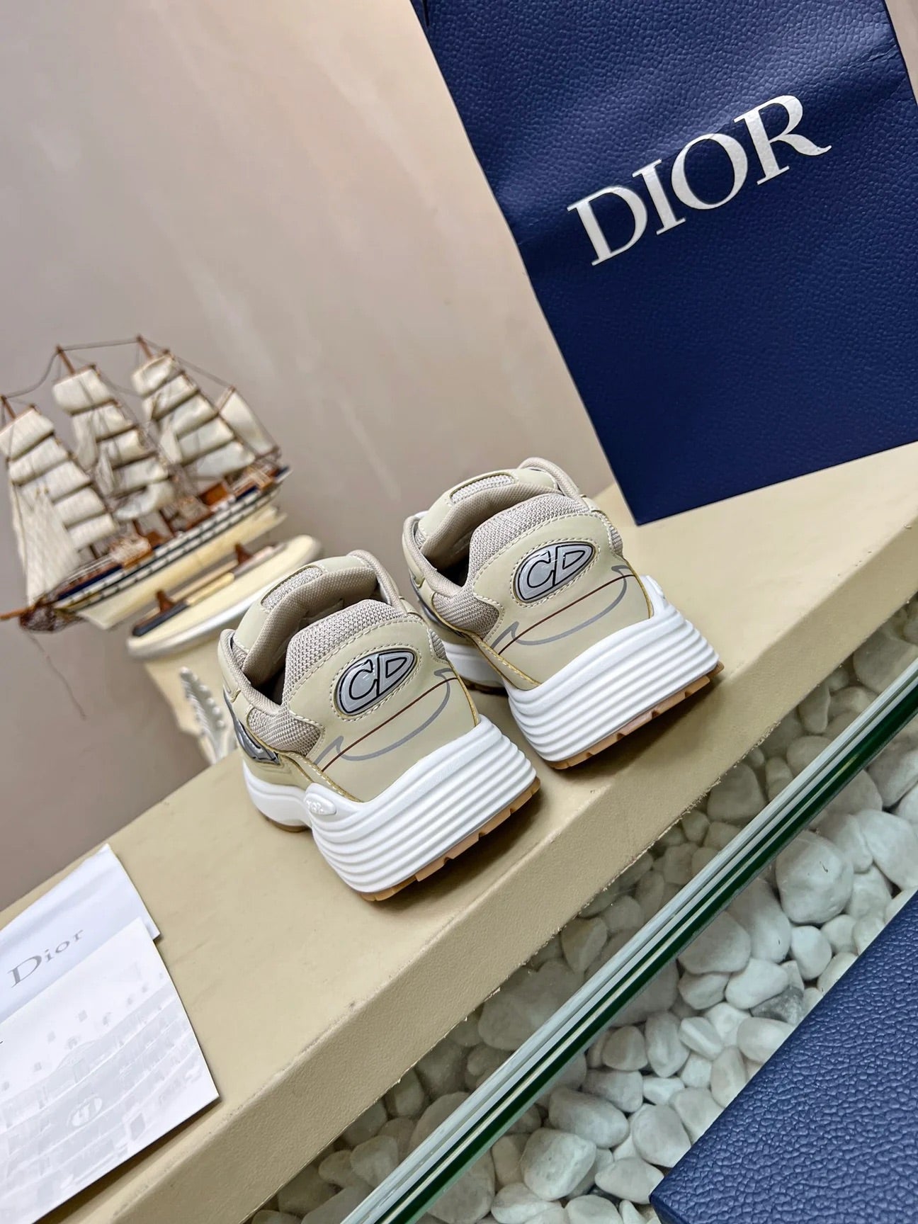 B30 Sneaker