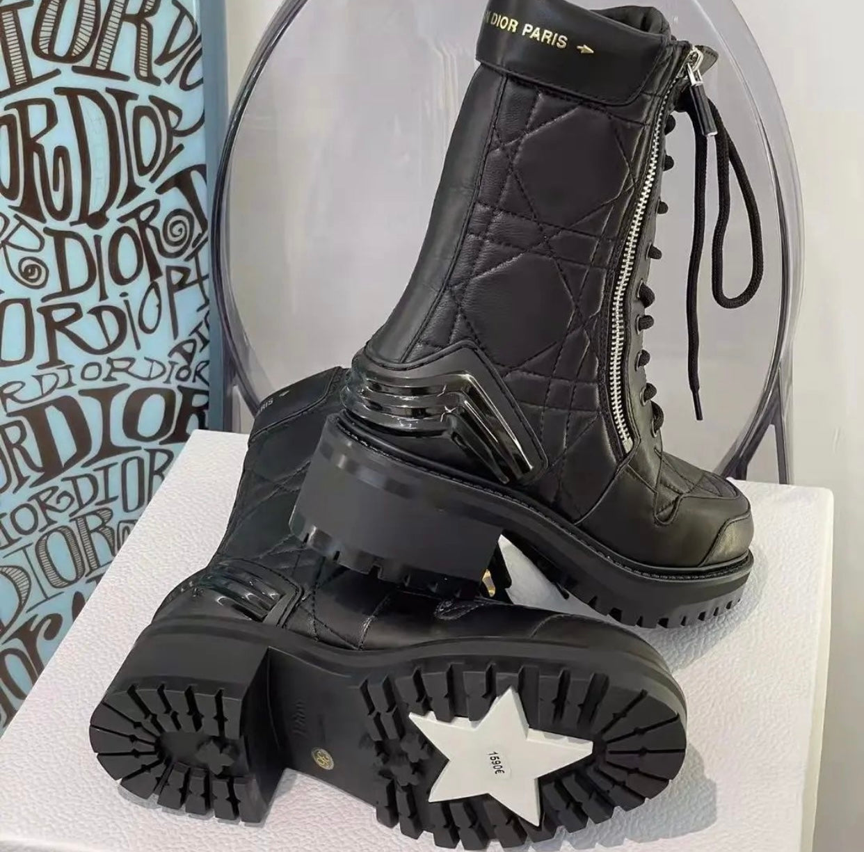 Leader Ankle Boots