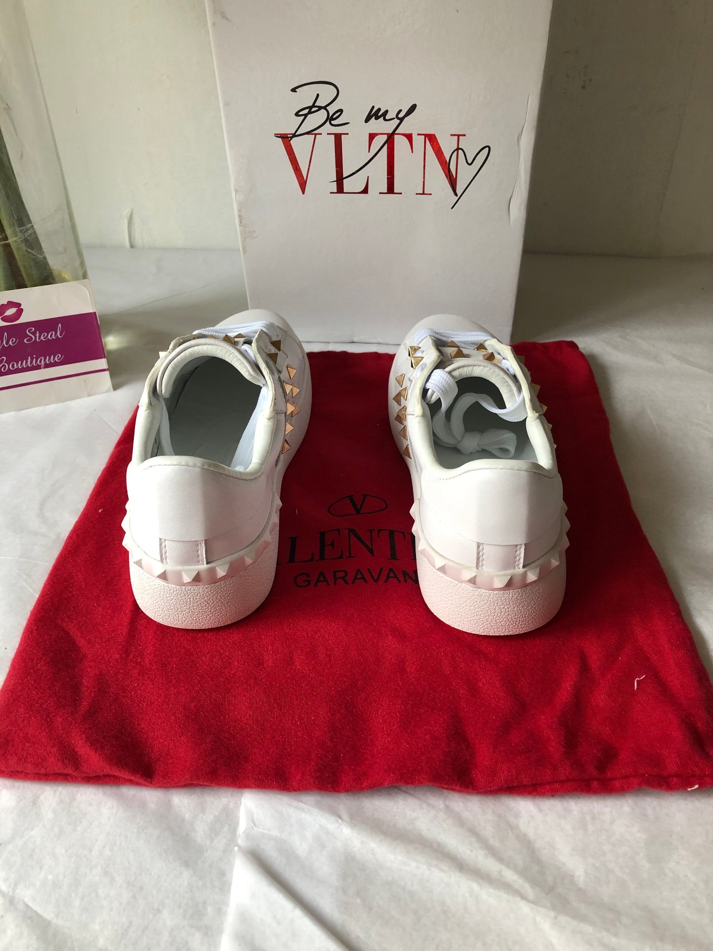Be my VLTN Sneakers