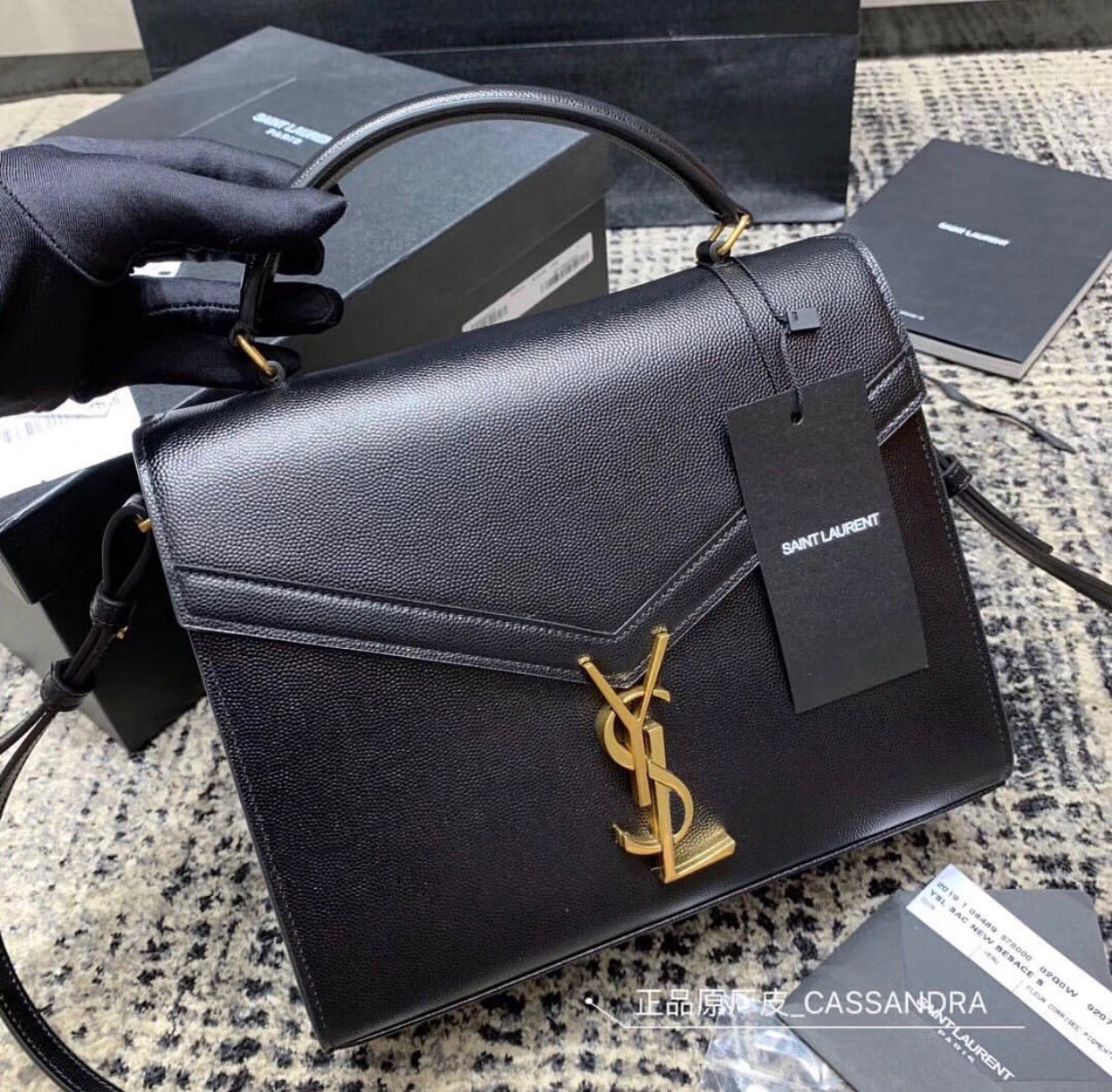 Cassandra Top Handle