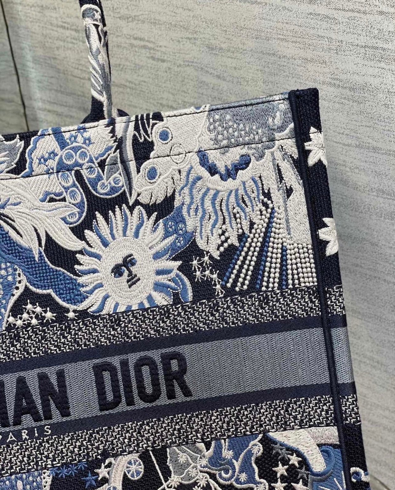 Medium Book Tote