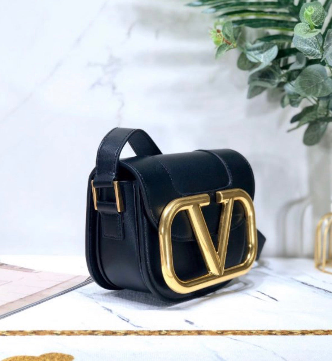 Supervee Small Crossbody