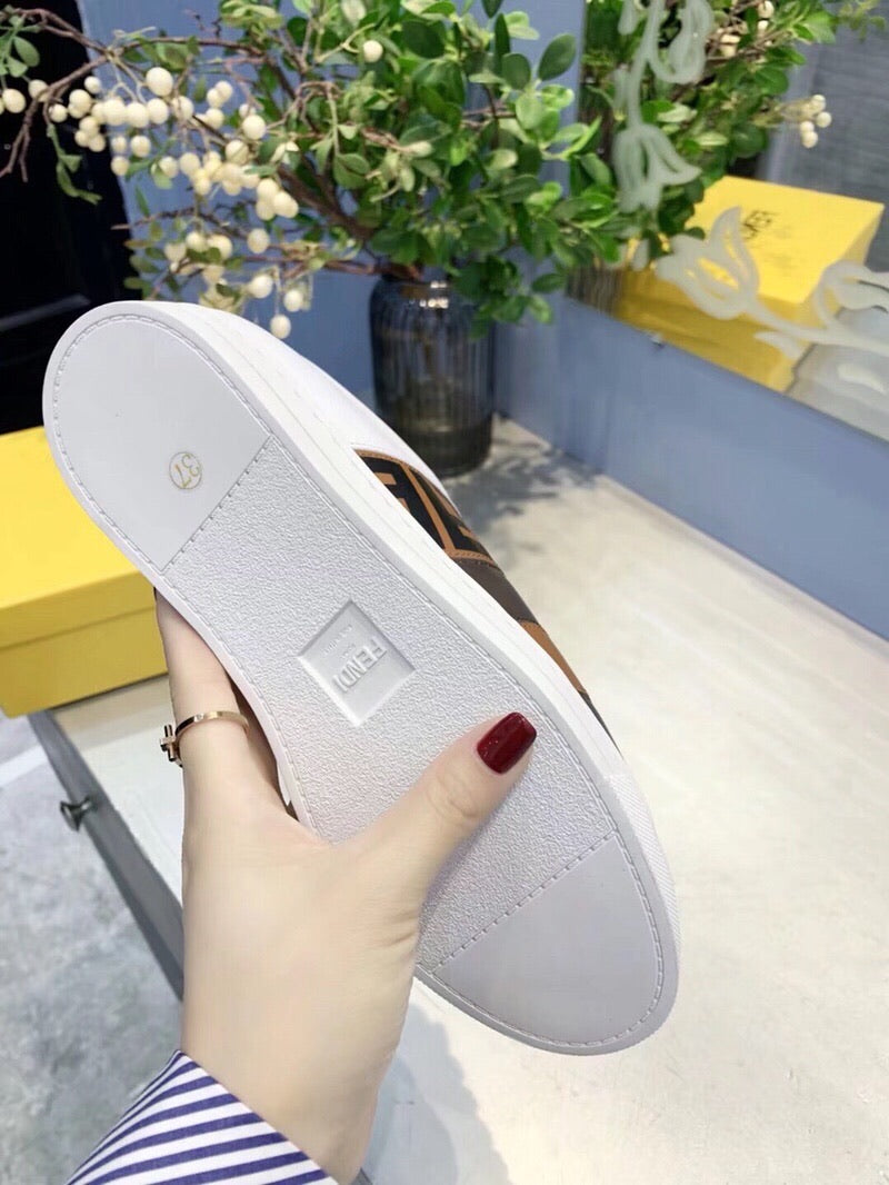 F Logo Sneaker