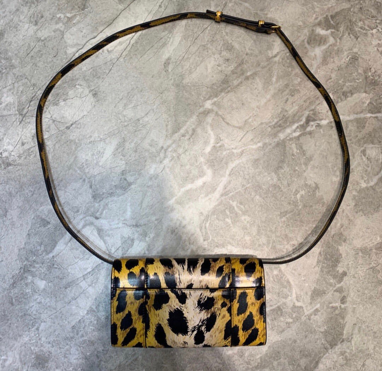 Hourglass WOC