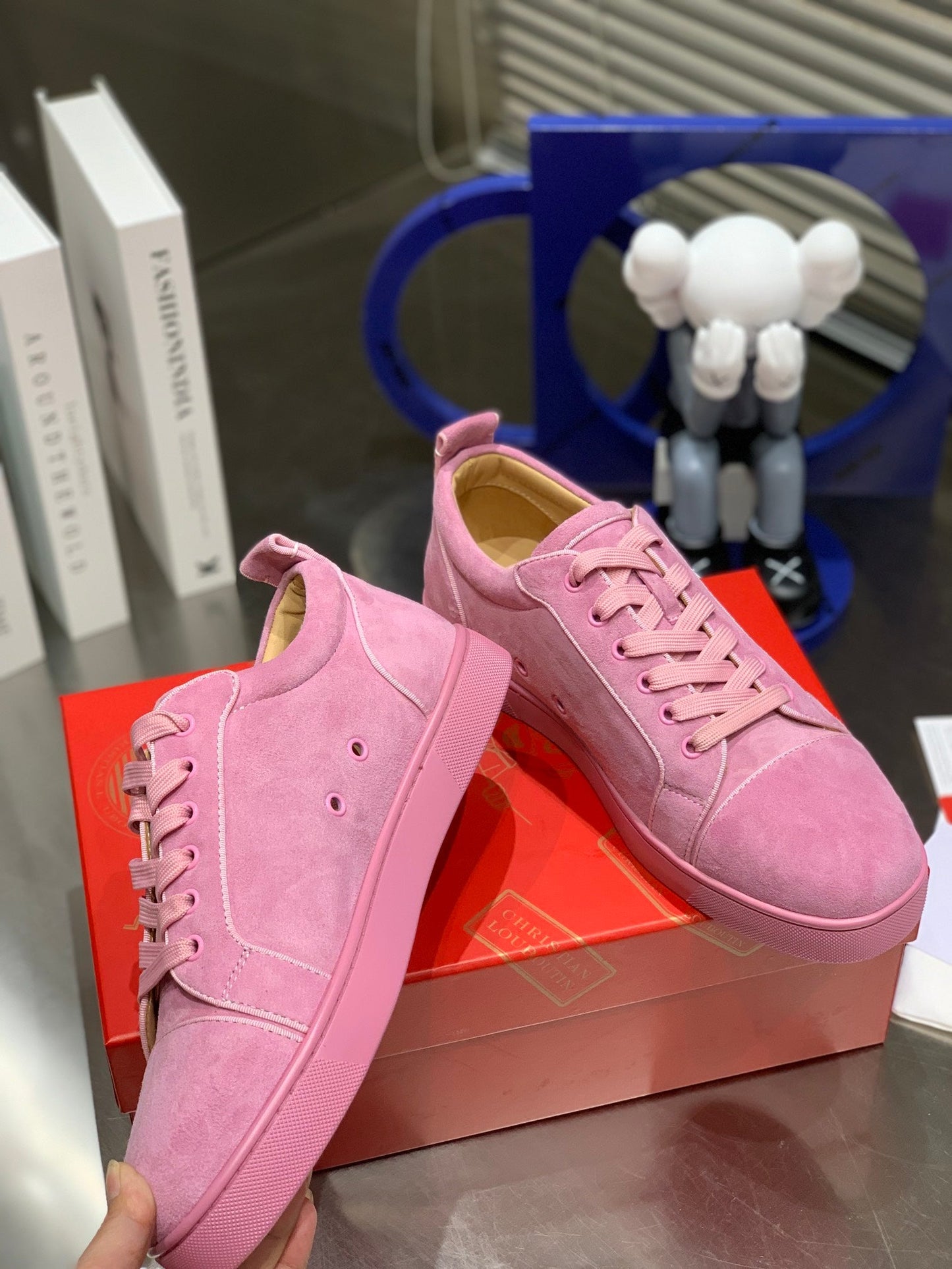 Louis Suede