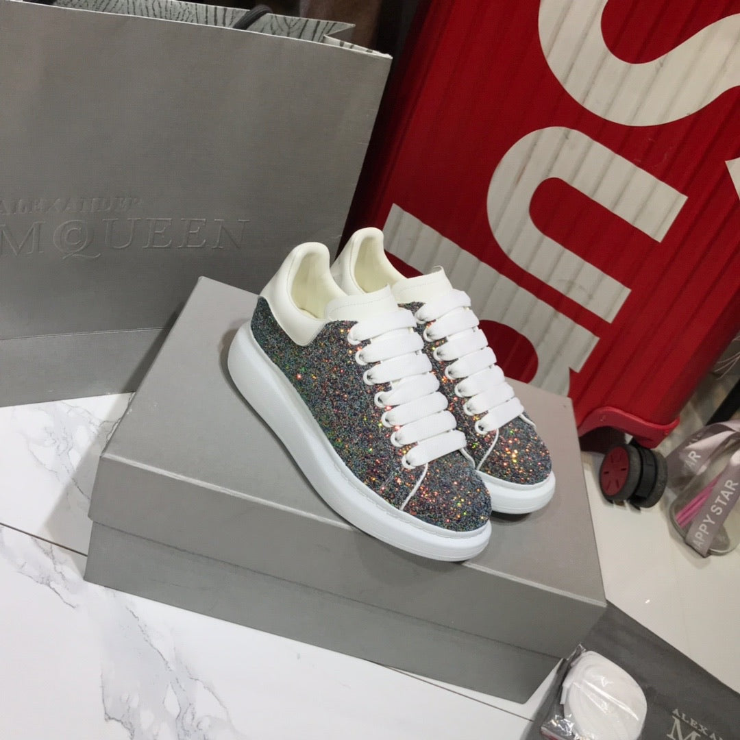Oversized Sneaker Glitter