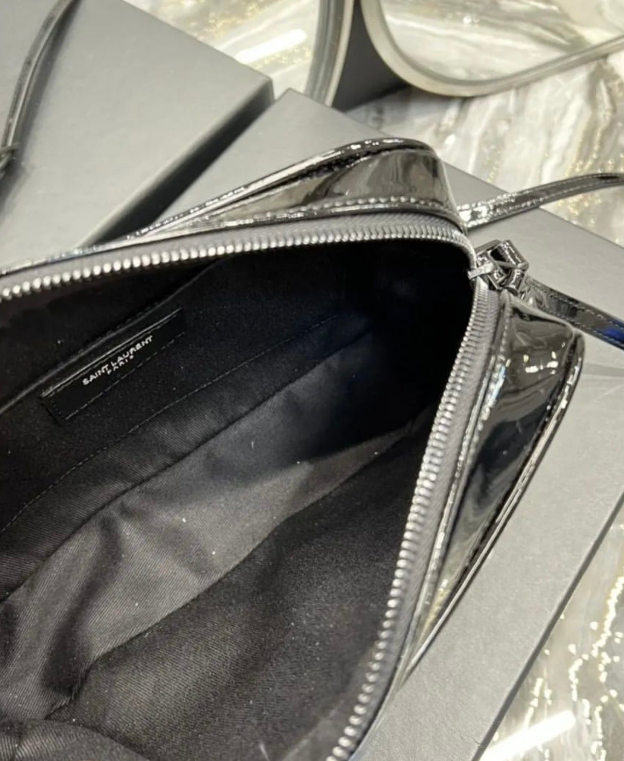 Patent Lou Camera Bag