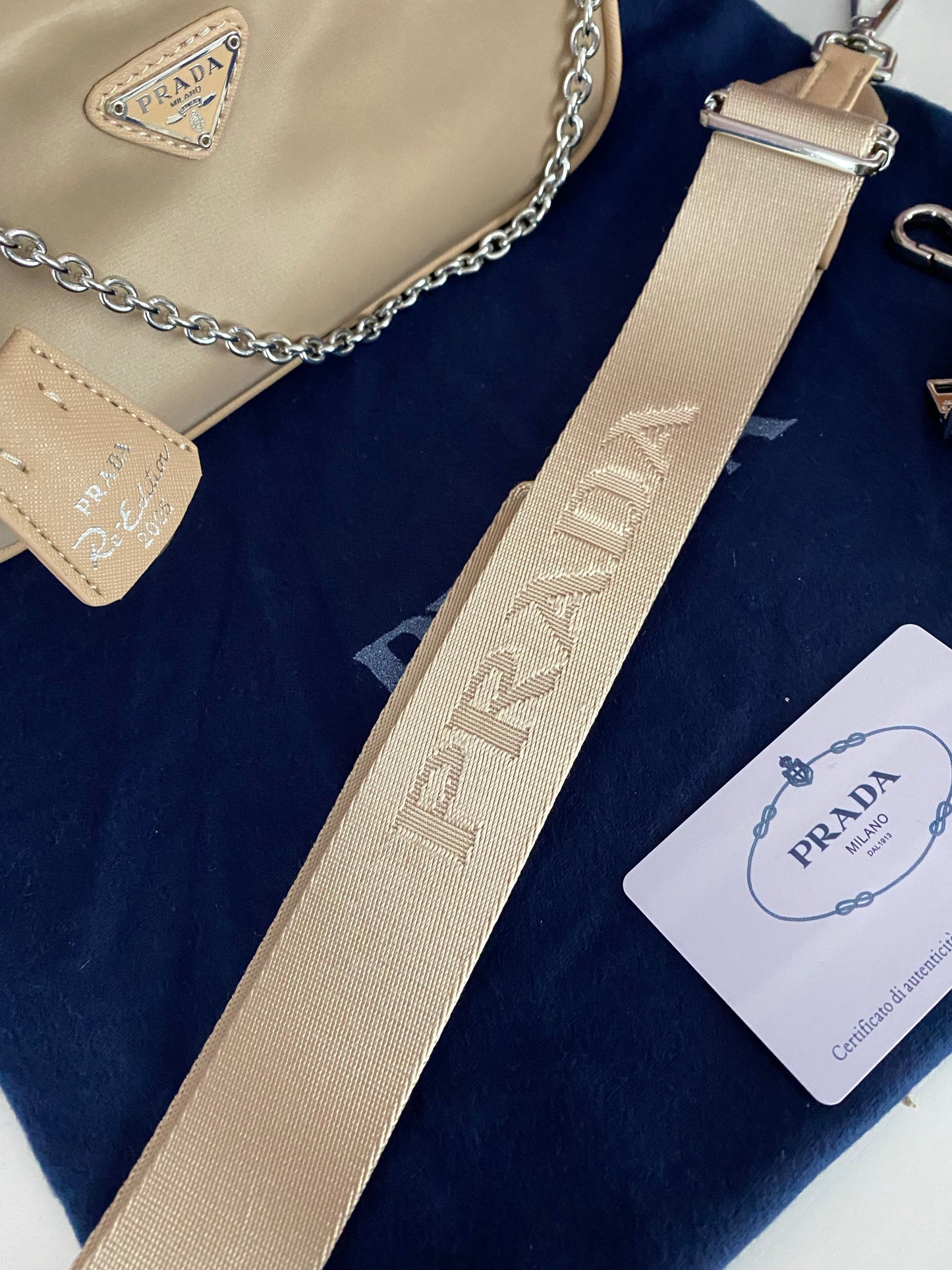 Re-Edition Pochette