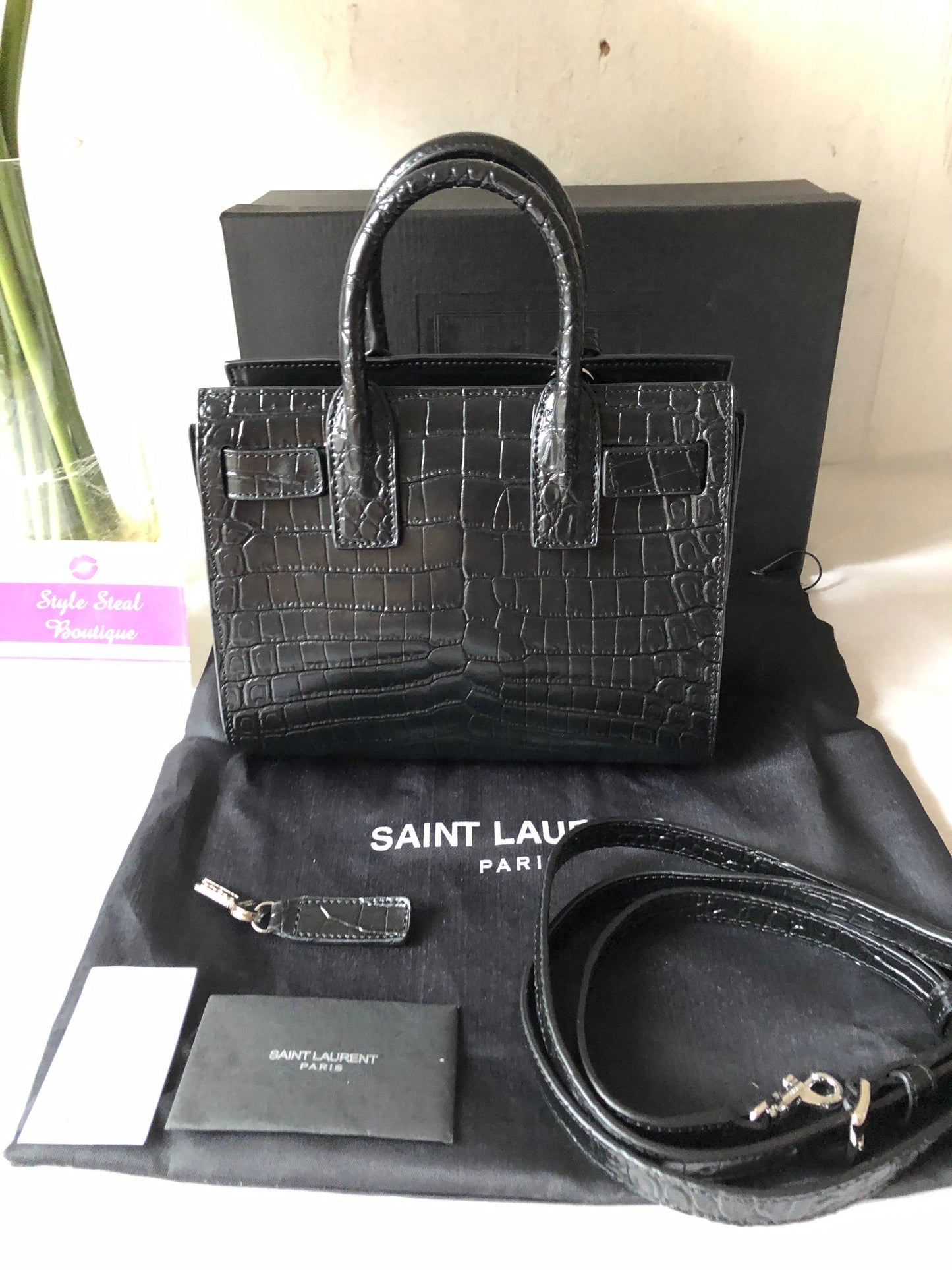 Sac De Jour Embossed