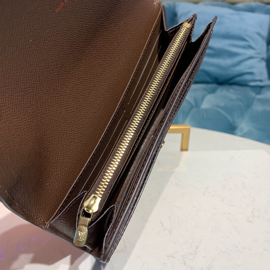 Sarah Wallet