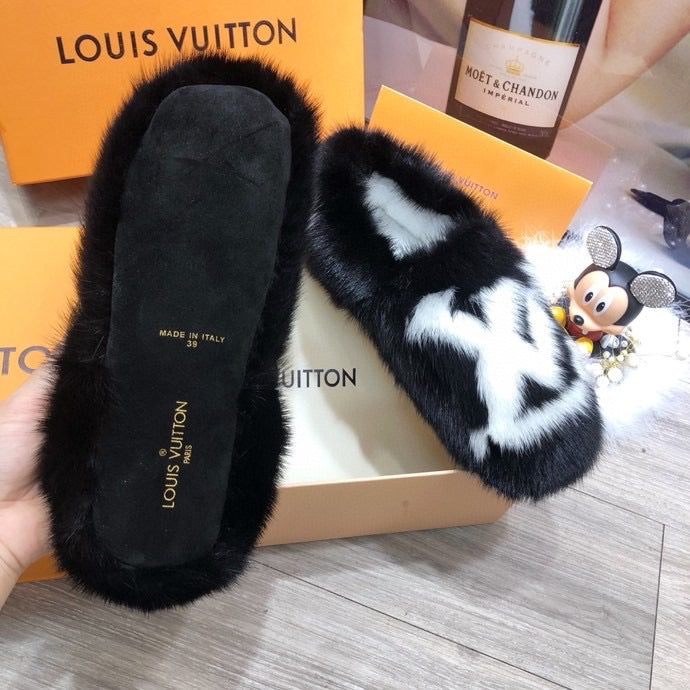 Dreamy Fur Slippers