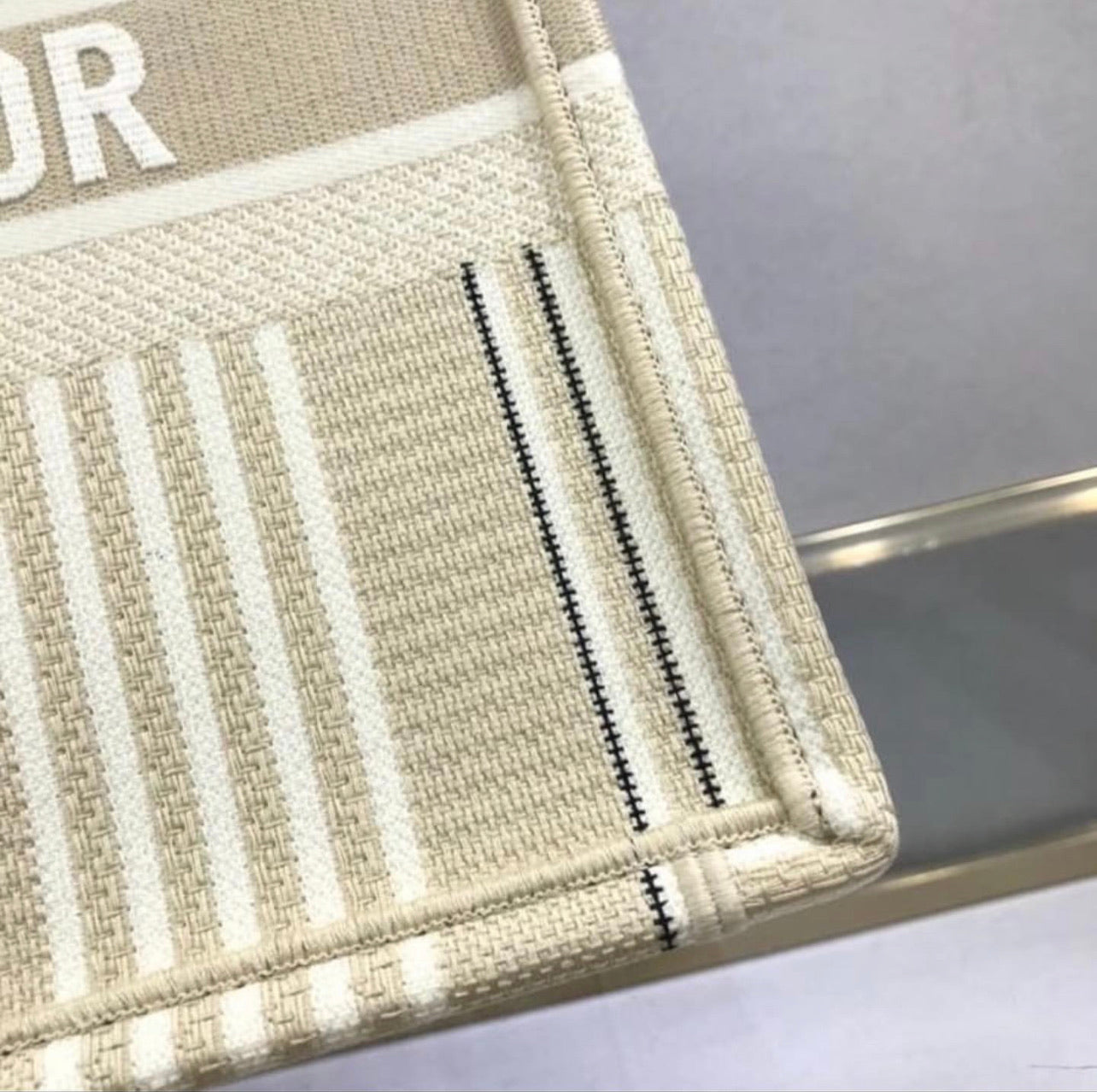 Book Tote Beige Stripes