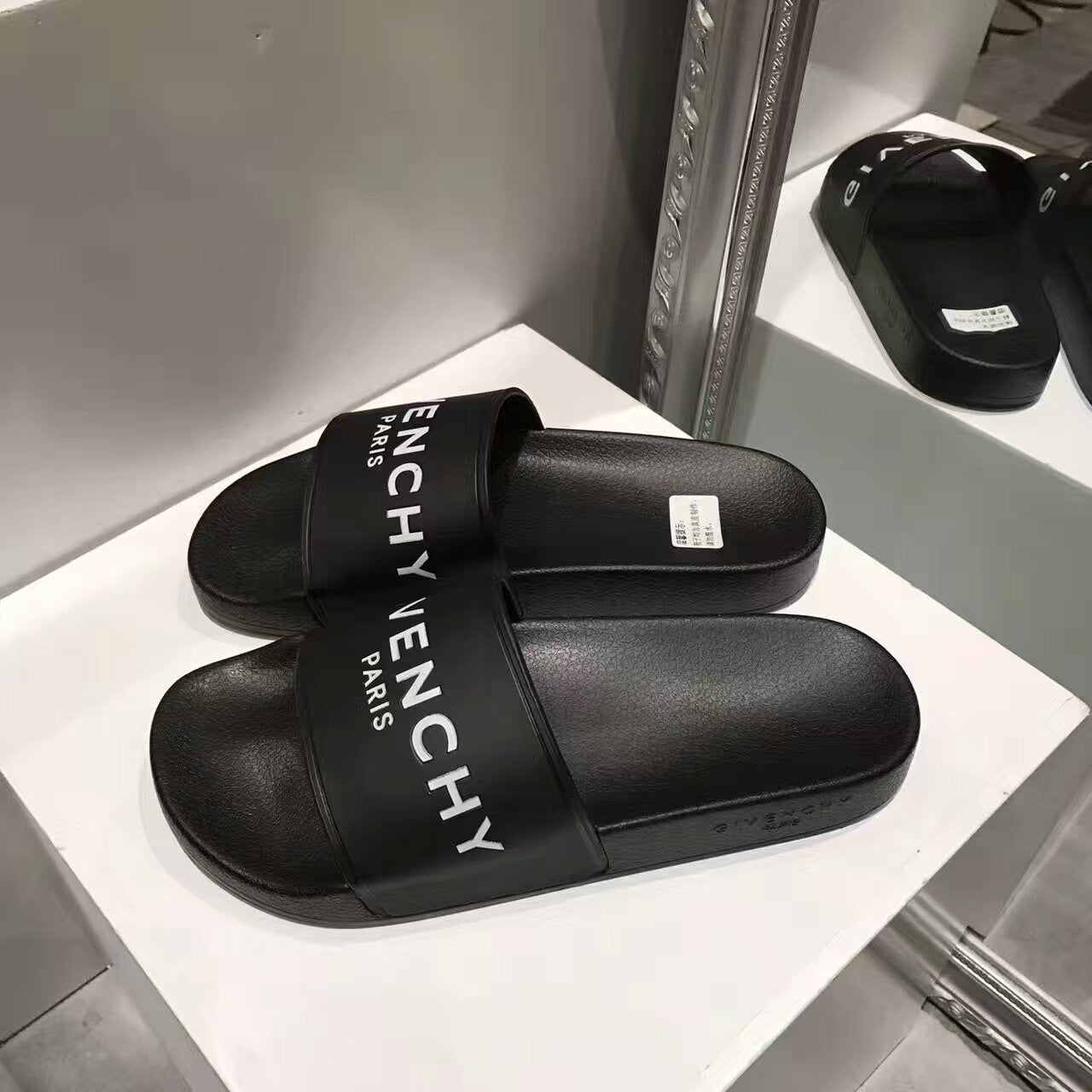 Logo Slides