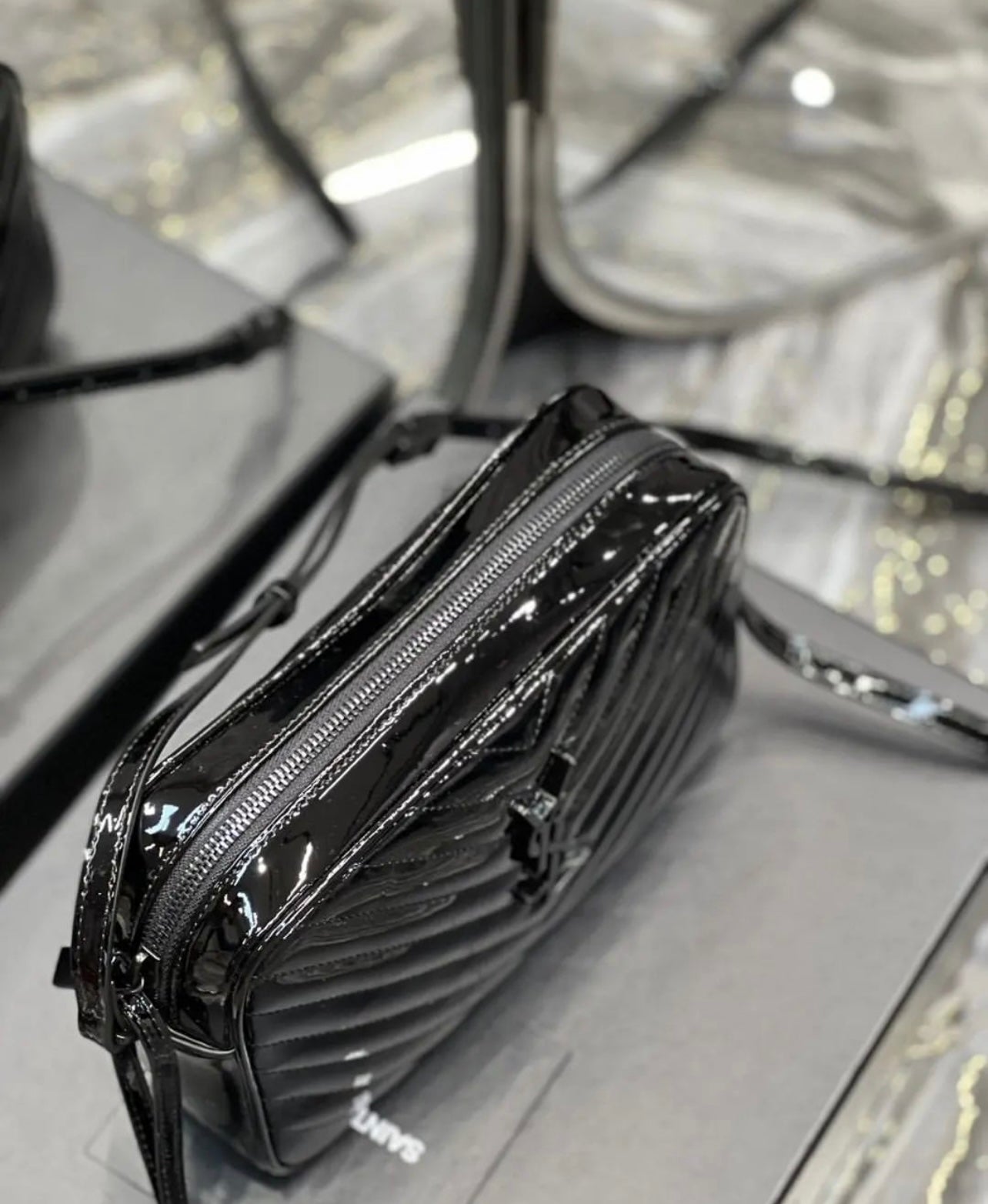 Patent Lou Camera Bag