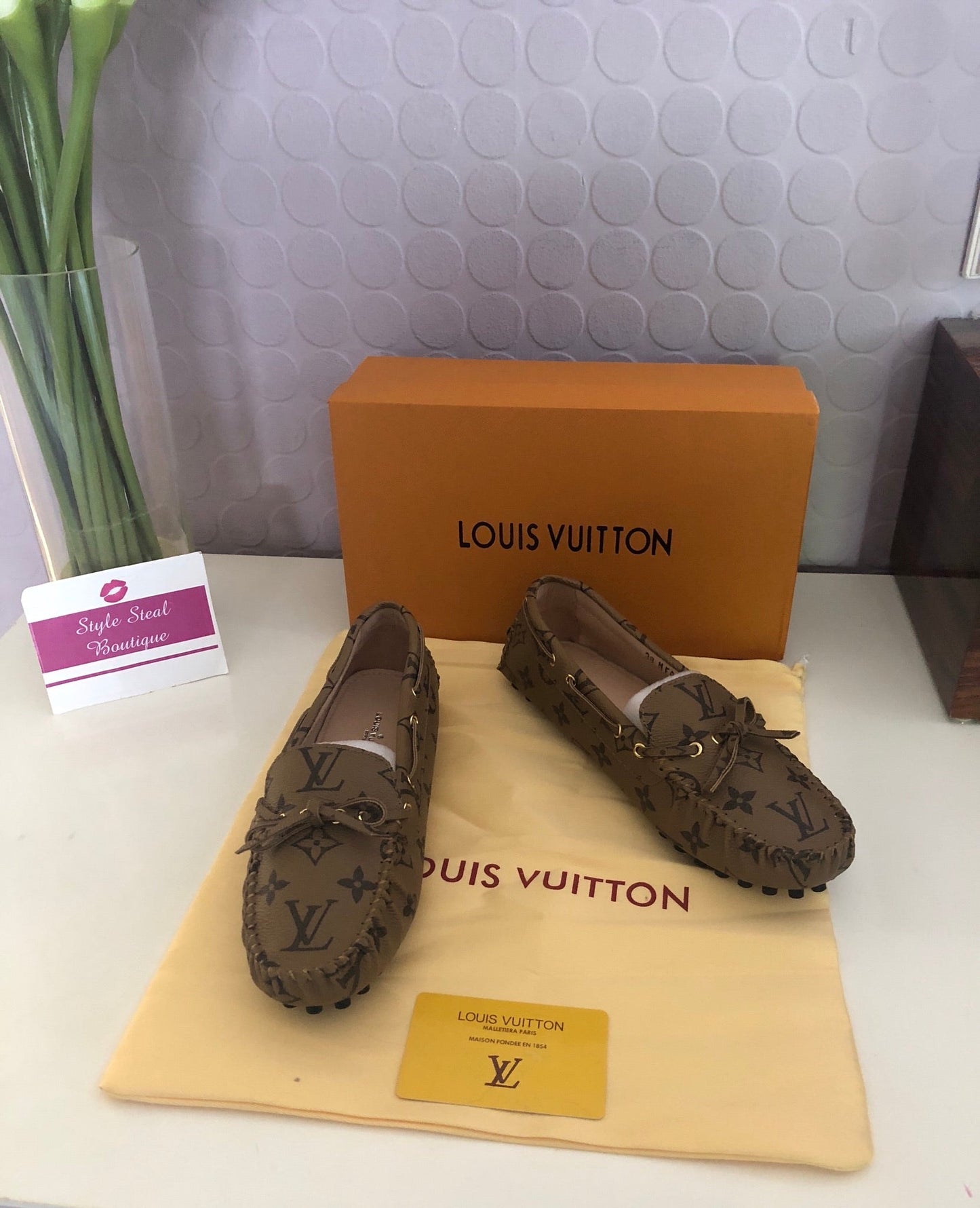 Gloria Loafers