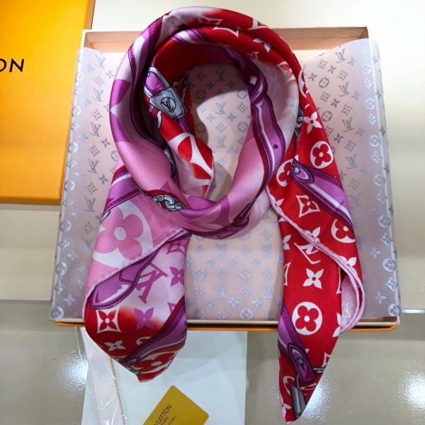 Escale Square Scarf