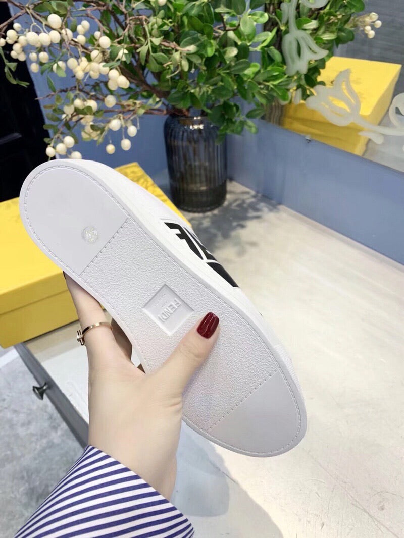 F Logo Sneaker