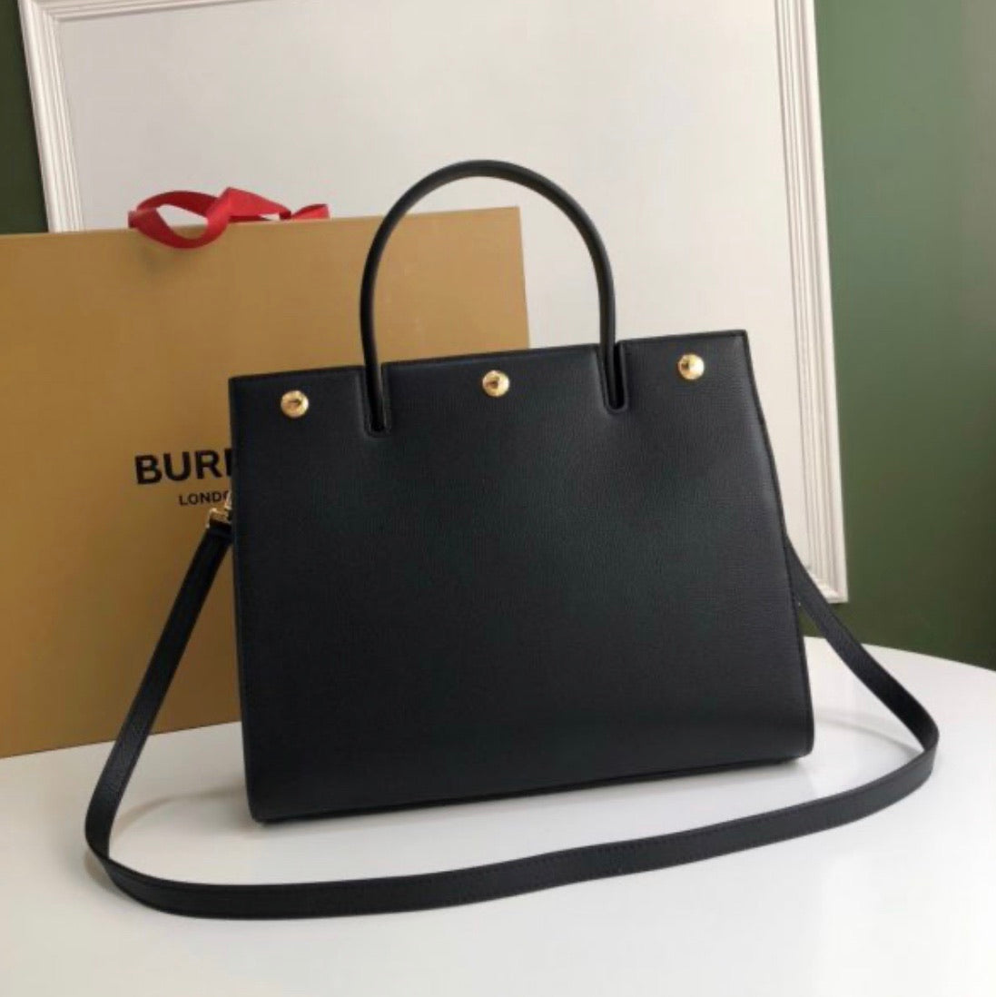 Title Bag