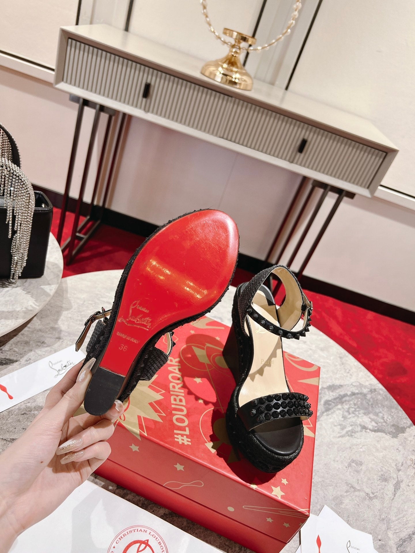 Madmonica Wedges
