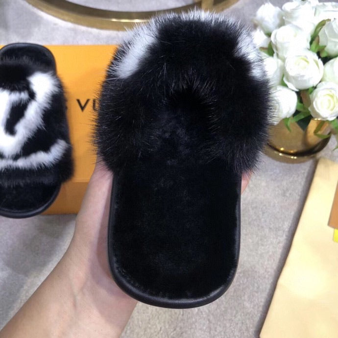 Homey Slippers