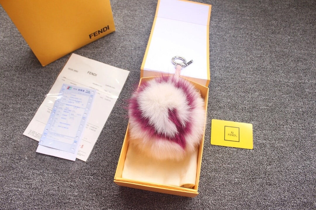 Initials Fur Pom