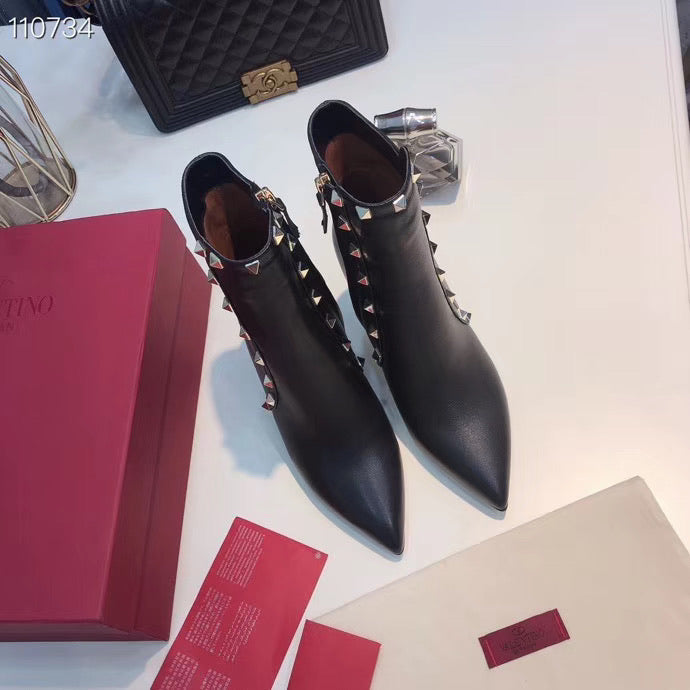 Rockstud Boots