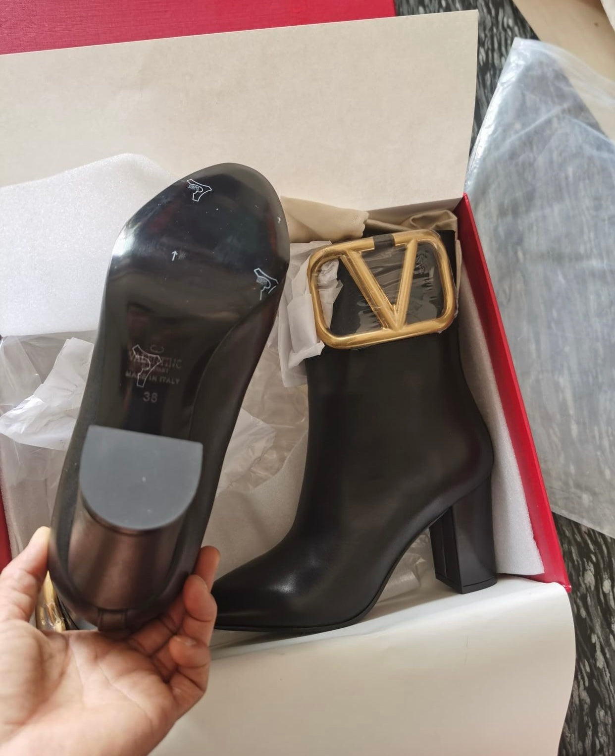 V Logo Boots