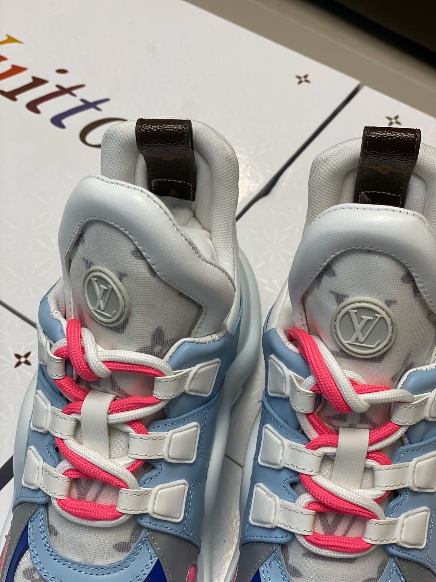Archlight Sneaker