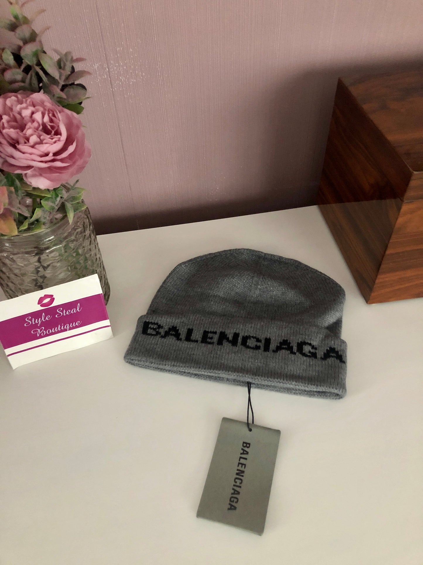 Logo Hat