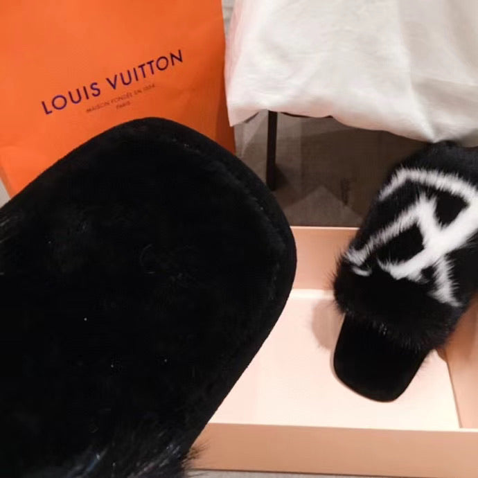 Homey Fur Slippers
