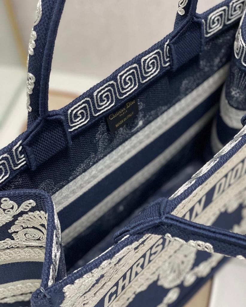 Book Tote