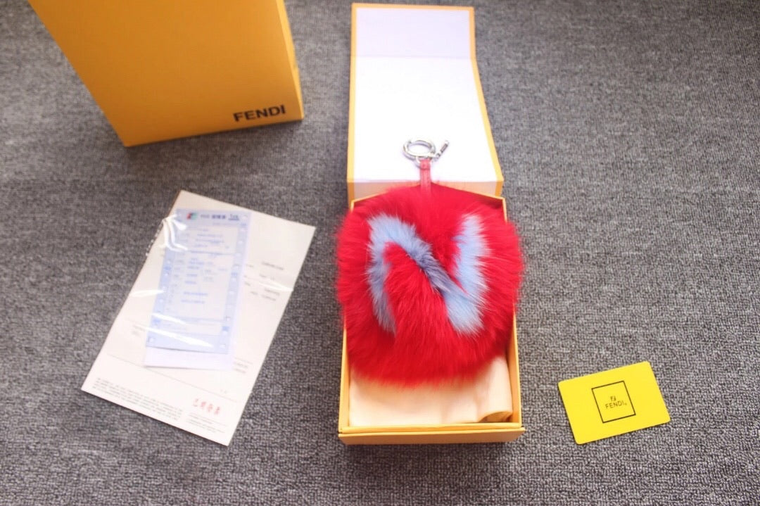 Initials Fur Pom