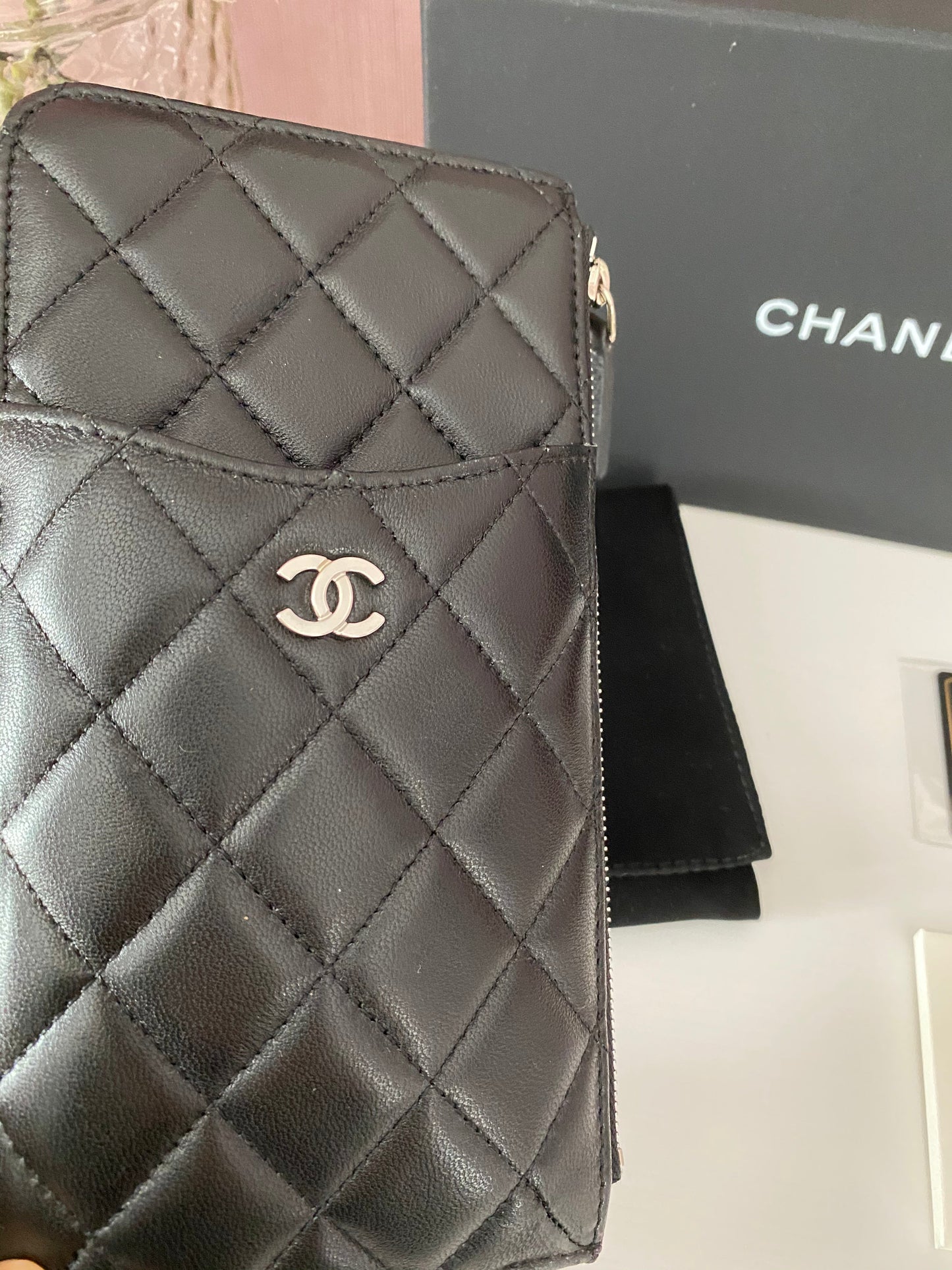 Lambskin Phone Card Purse