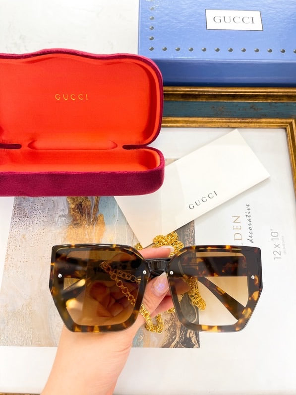 Logo Chain Sunglasses