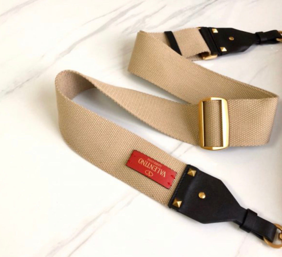 V Ring Crossbody