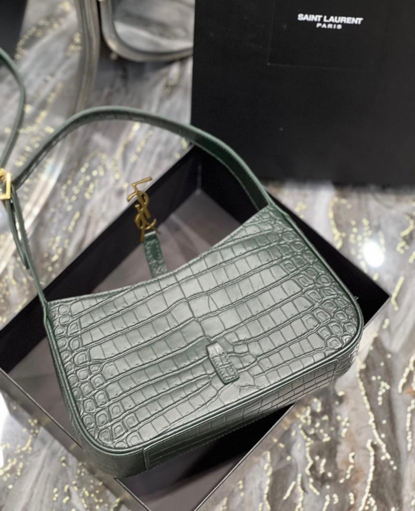 Hobo Embossed