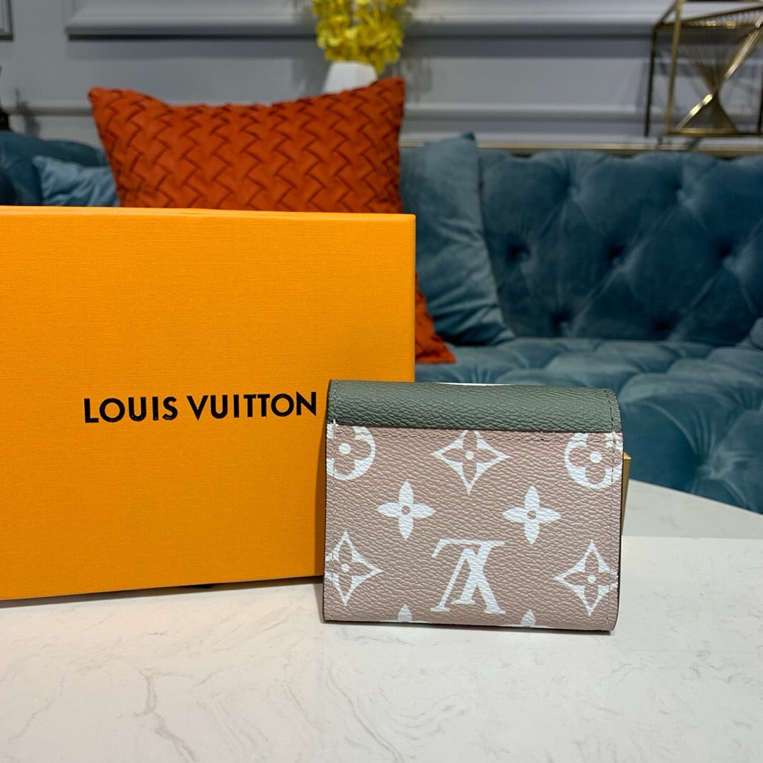Zoe Giant Monogram Purse