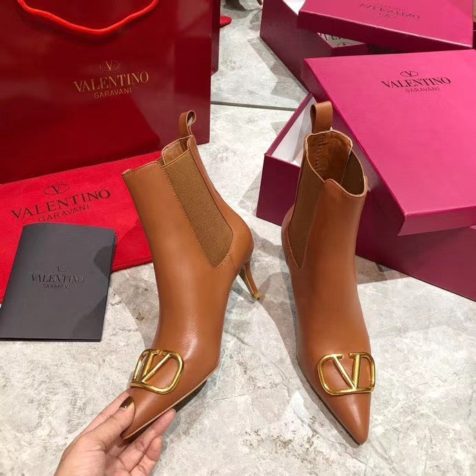 V Logo Ankle Boots