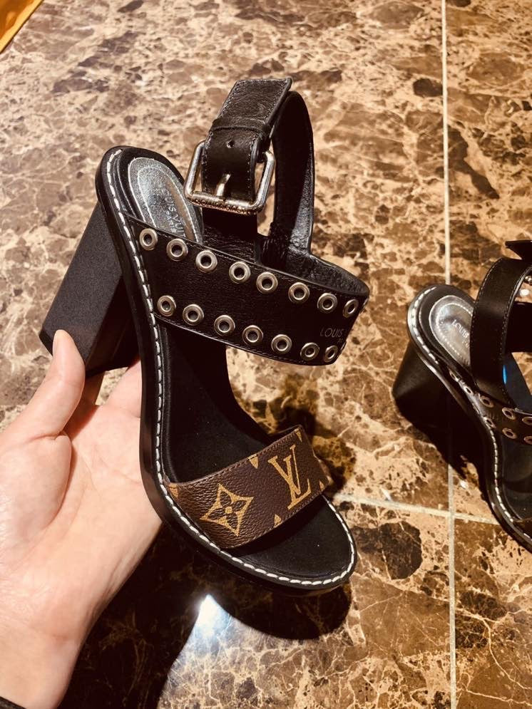 Passenger Sandals