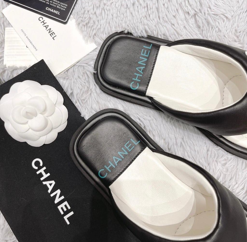 CC Leather Sandals