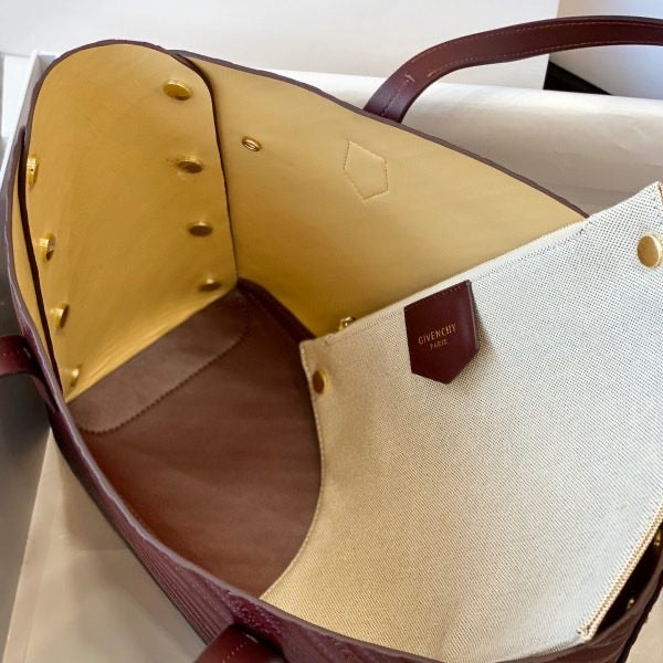 Bond Shopper Leather
