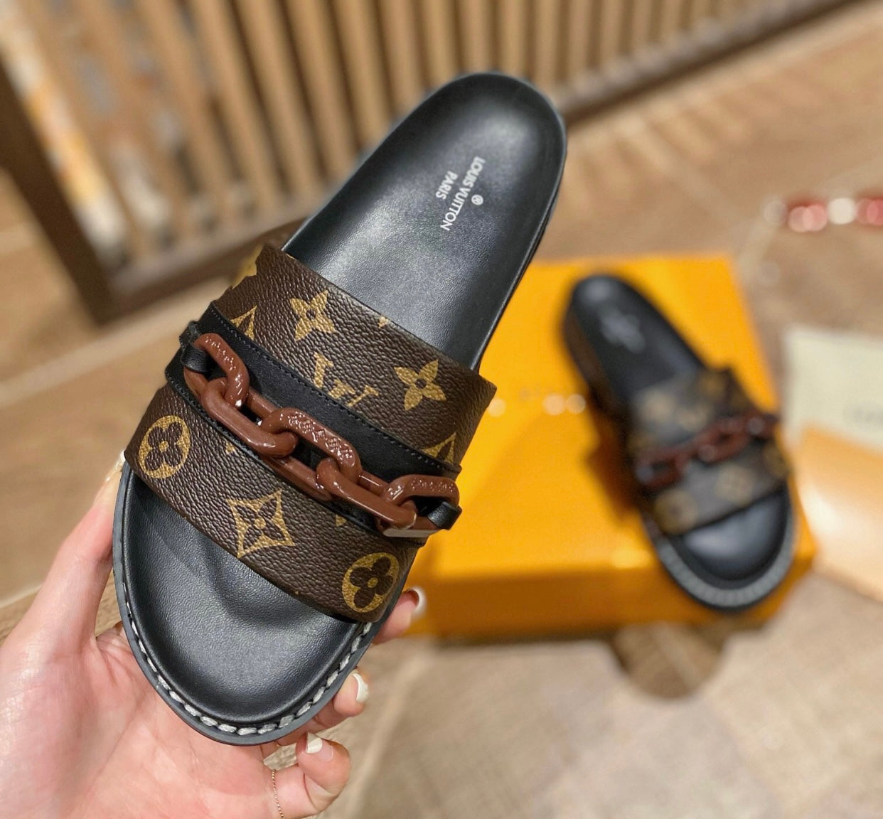 Chain Slides