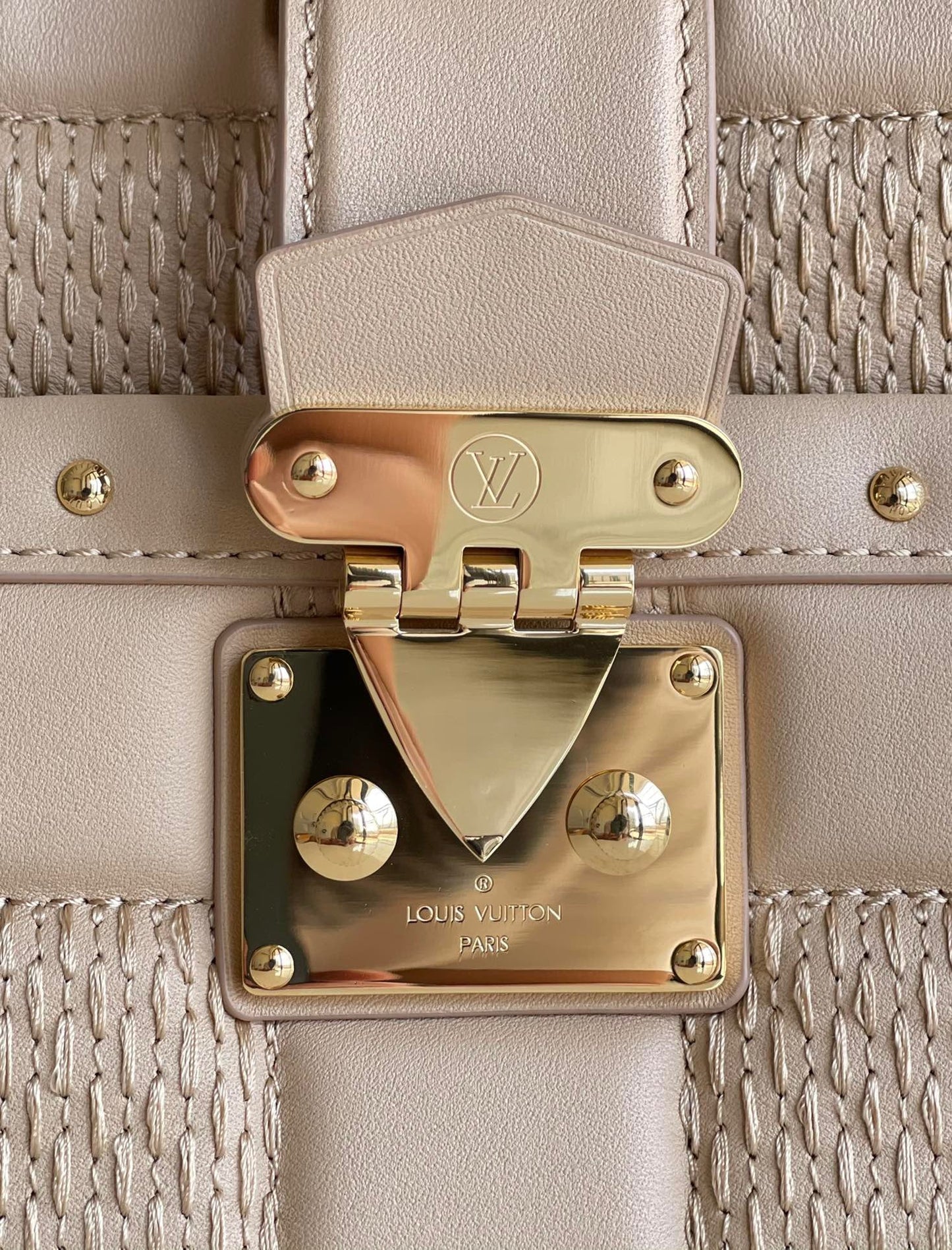 Troca Shoulder Bag