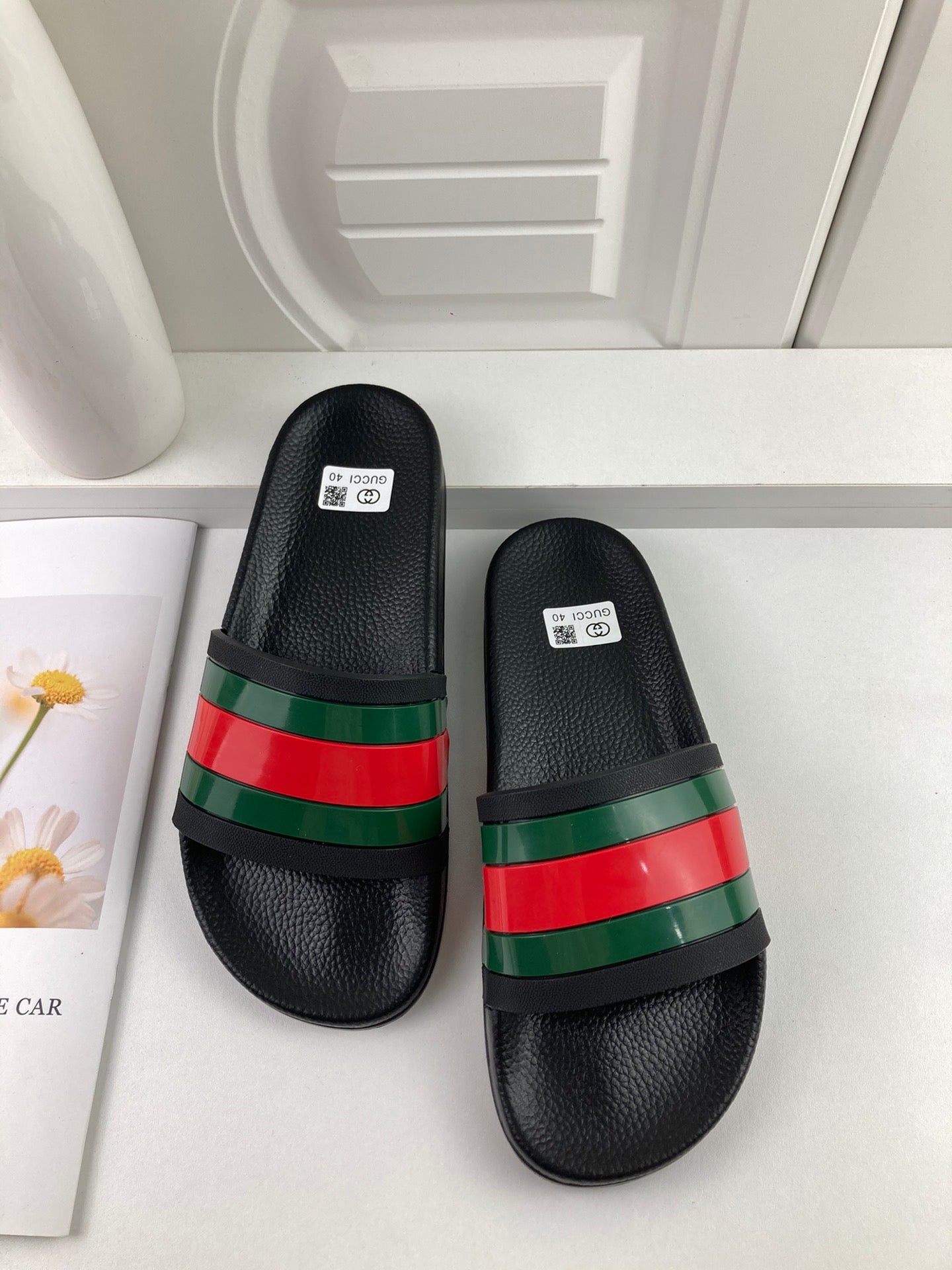 Logo Slides