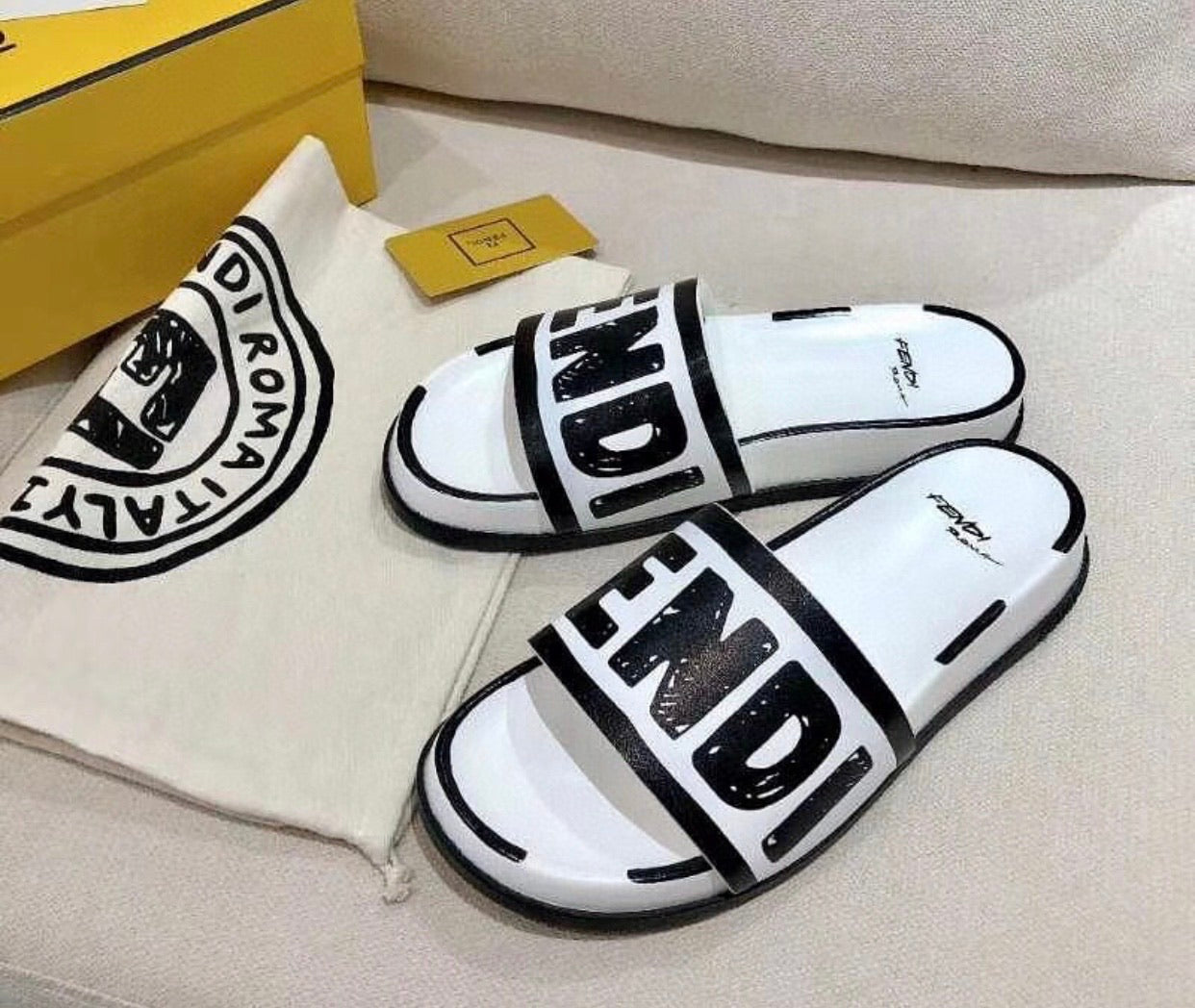 Logo Slides