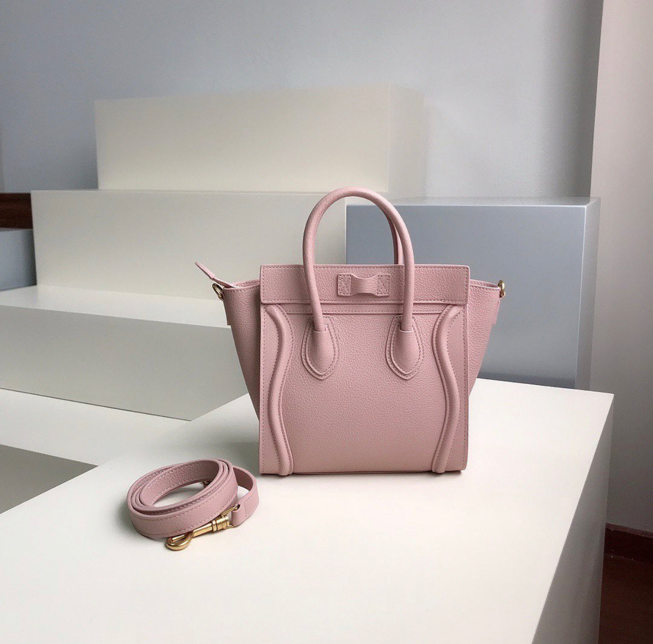 Nano Luggage
