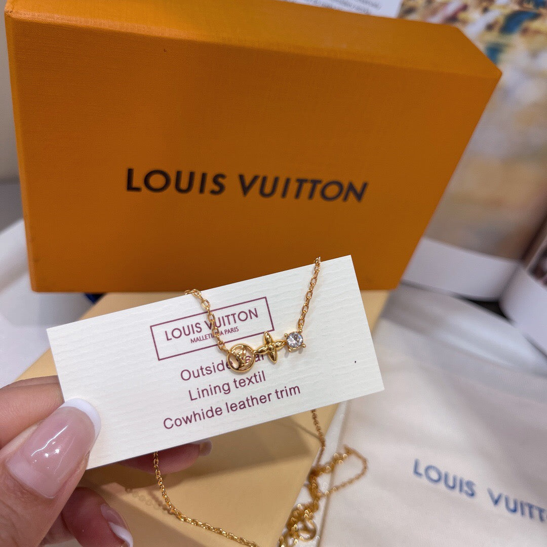 Louis Necklace