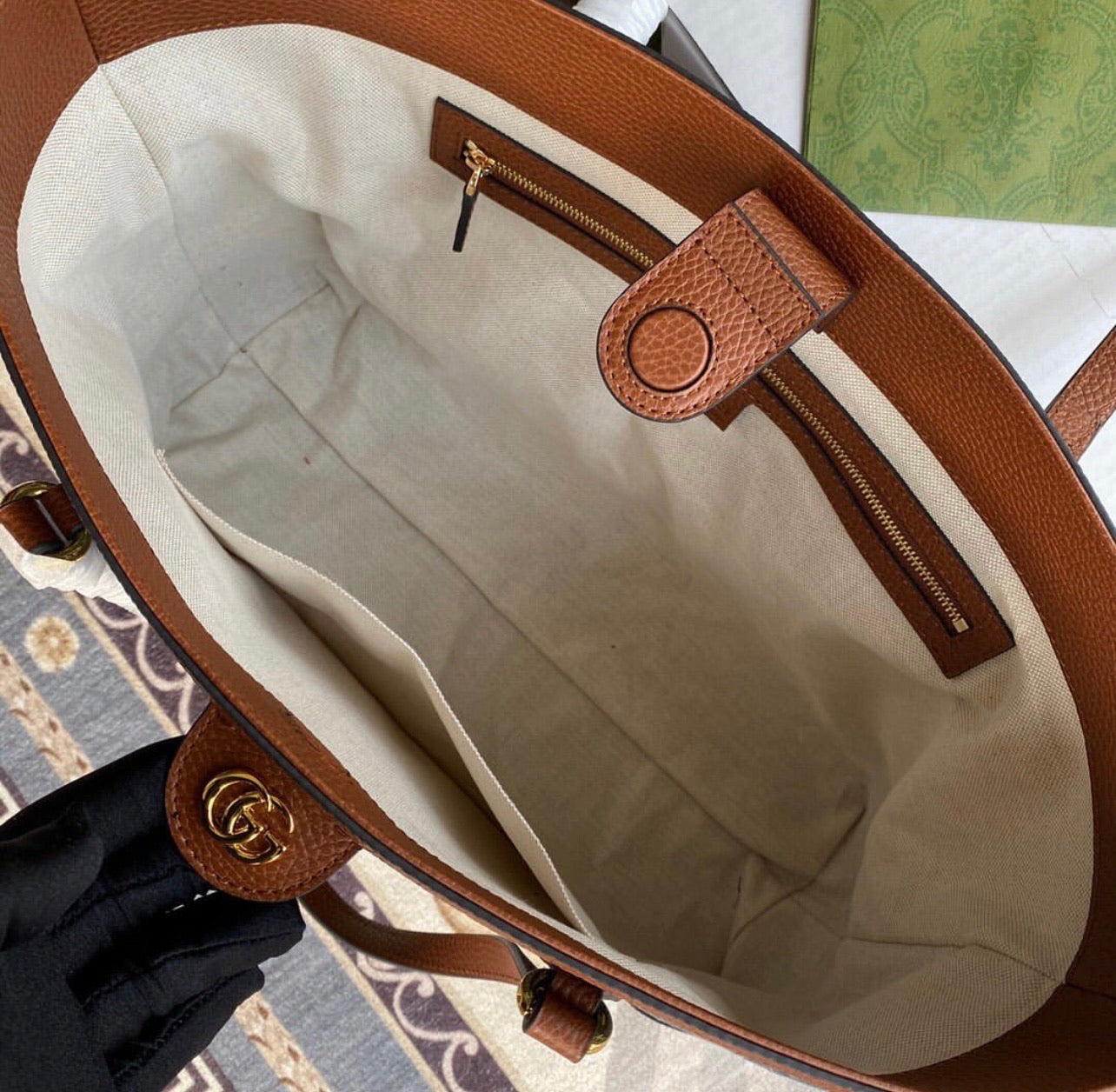 Ophidia Tote