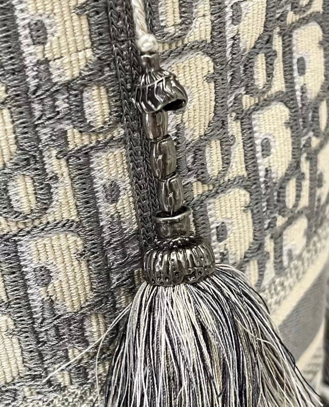 Bubble Bucket Bag